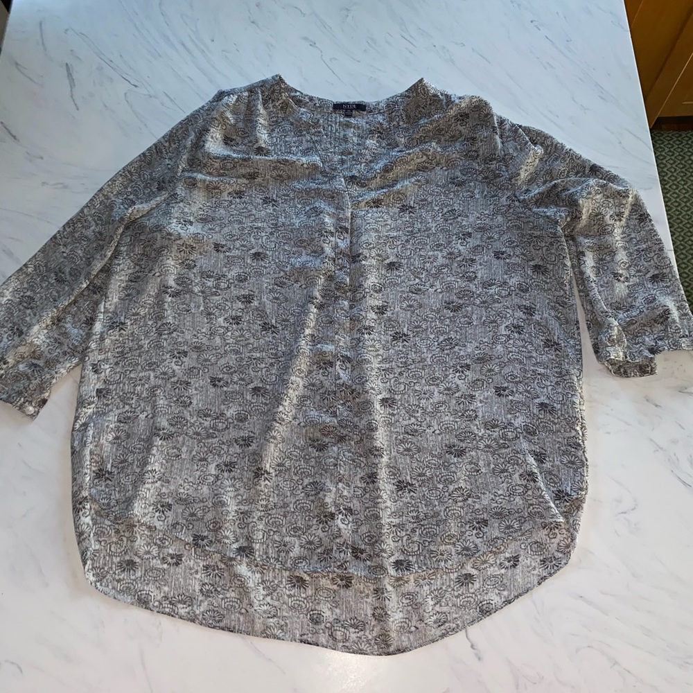 NYDJ GRAY floral print button silky blouse top shirt xl
